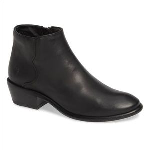 Frye Carson Piping Bootie